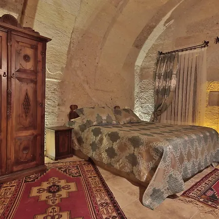 Shoestring Cave House 2* גורמה