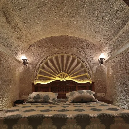 舒斯特灵洞酒店 酒店 2*