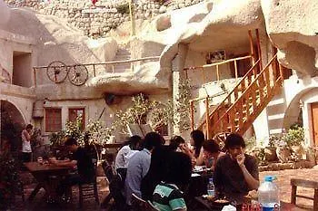 Shoestring Cave House 2*