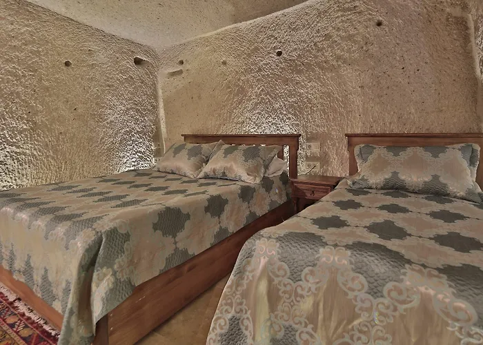 Hotel Shoestring Cave House 2*